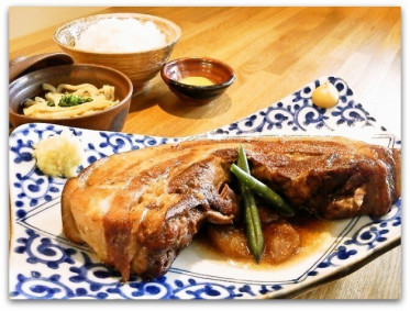 泡盛定食　ラフテー.jpg