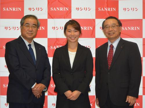 横内真晴さん2020.11.2-1 サンリン本社.jpg