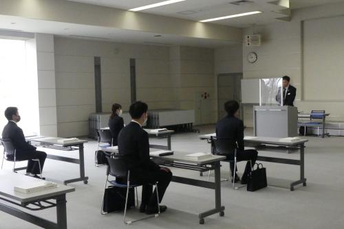 氣賀澤部長.JPGのサムネイル画像
