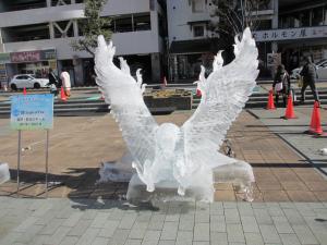 花時計公園氷像2.JPG