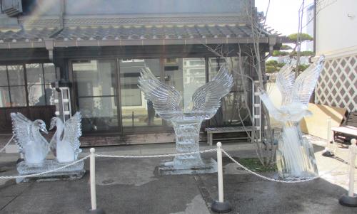 蔵シック館氷像1.JPG